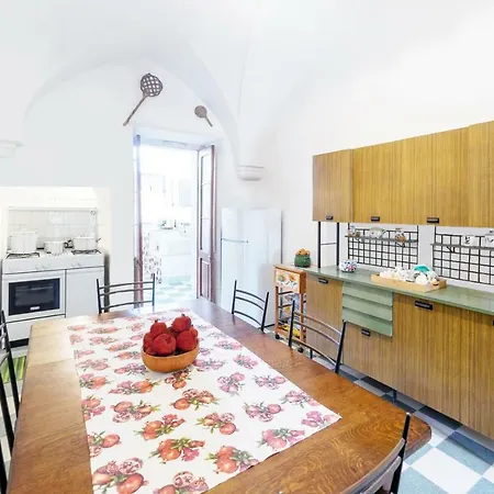 Casa Gambo Feriehus *